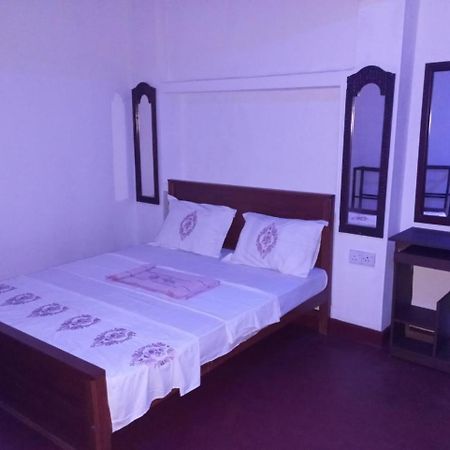 Relax Home Rambukkana Extérieur photo