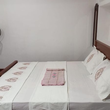Relax Home Rambukkana Extérieur photo