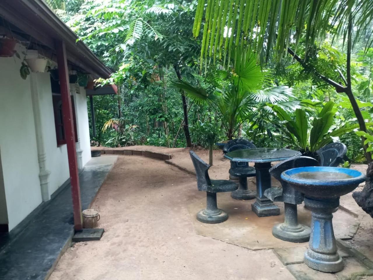 Relax Home Rambukkana Extérieur photo